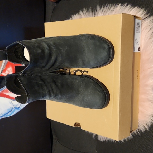 UGG Pixeley Boot sz 8 - Picture 2 of 4